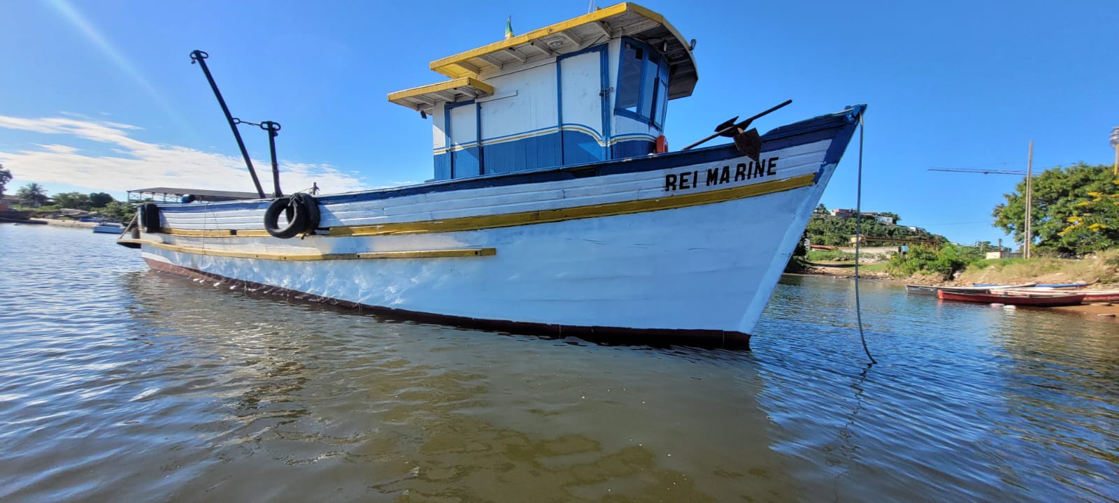 Foto de Barcos de Apoio